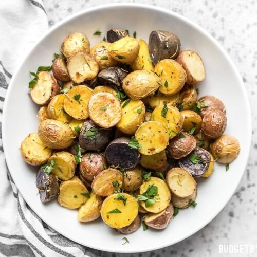 Rosemary Roasted Potatoes are an easy, flexible, and DELICIOUS side dish that can be paired with just about any meal. Keep this go-to recipe handy! Budgetbytes.com