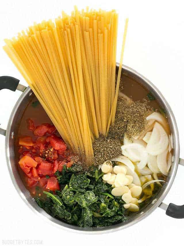 All the ingredients for this Italian Wonderpot cook together in one pot to make an incredibly fast, flavorful, and easy weeknight meal. BudgetBytes.com