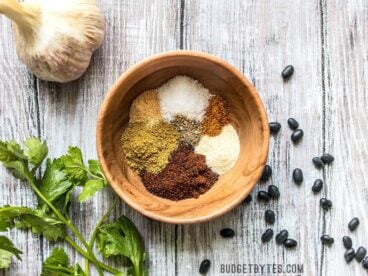 This simple homemade chili seasoning is made with a few basic pantry staple spices and can be used for so much more than a pot of traditional chili! Budgetbytes.com