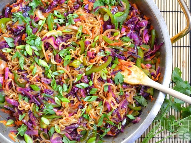 Vegetable Stir Fry with Noodles - BudgetBytes.com