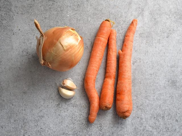 Vegetables (carrots, garlic and onion) 