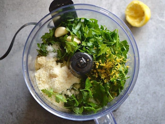 Pesto Ingredients in the food processor