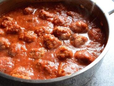 Simmered Skillet Meatballs and Marinara