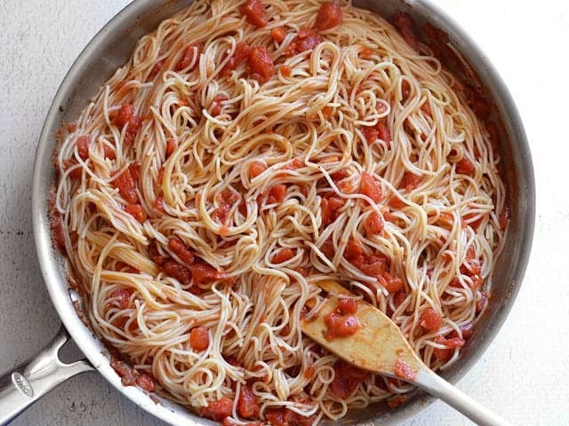 Combine Pasta and Sauce