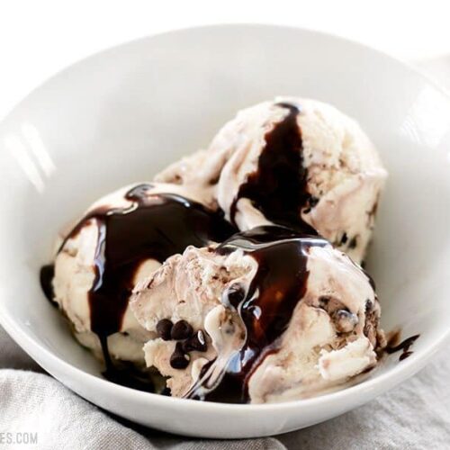 No-churn mint chocolate chip ice cream in a bowl.