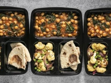 This week's Curried Chickpeas Meal Prep is a filling and flavorful vegetarian meal with a vegan option. BudgetBytes.com