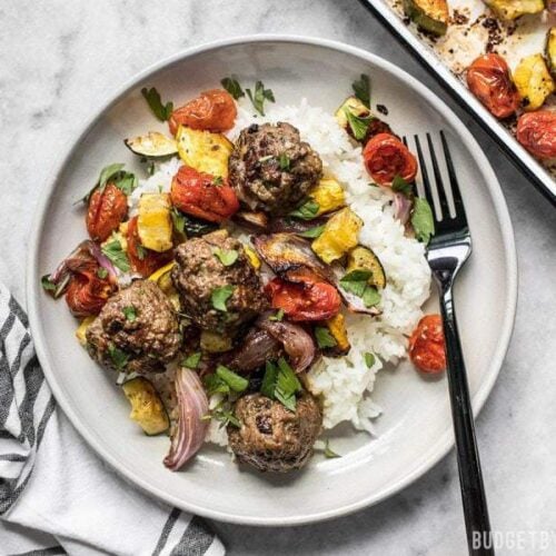 Beef Kofta Meatballs with Roasted Vegetables are the perfect well-rounded easy dinner or meal prep to keep you fed and happy throughout the week. BudgetBytes.com