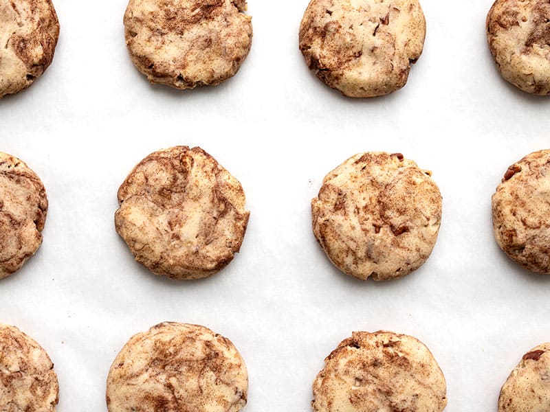 Baked Cinnamon Pecan Sandies close up