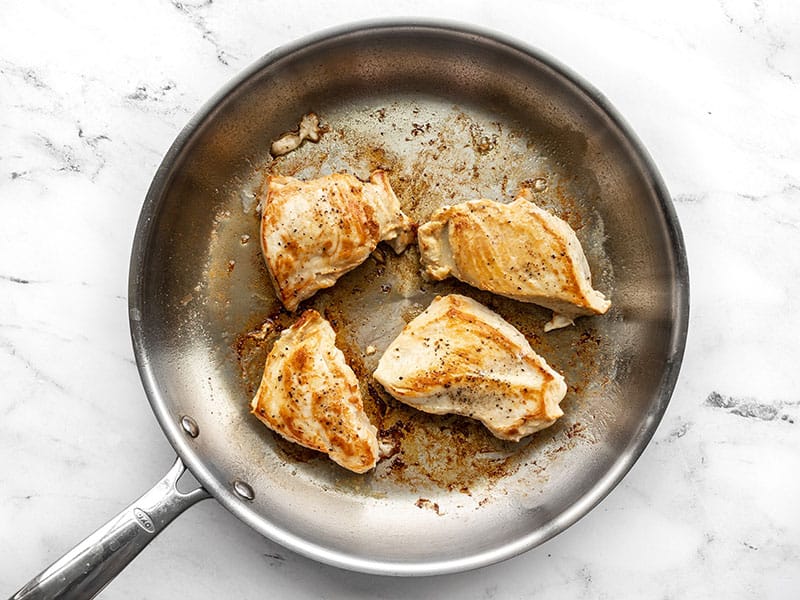 Cooked chicken in the skillet