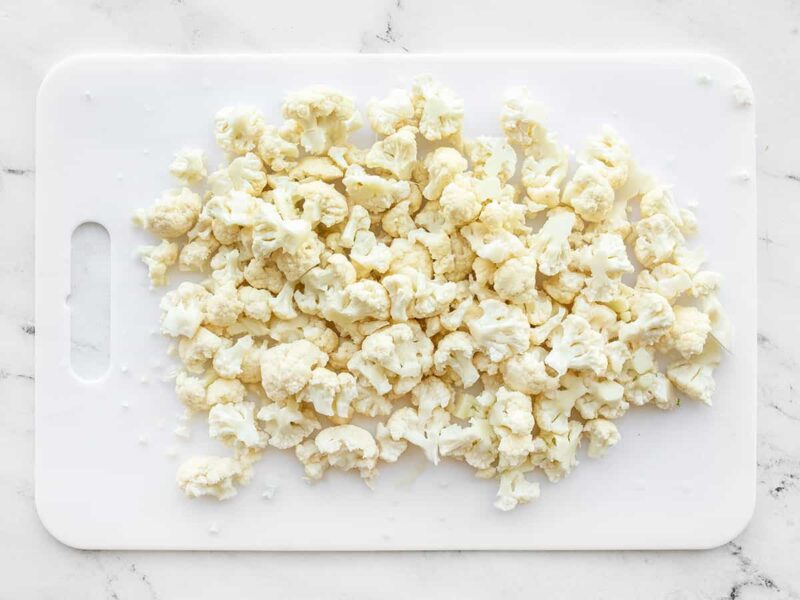 Chopped cauliflower on a cutting board