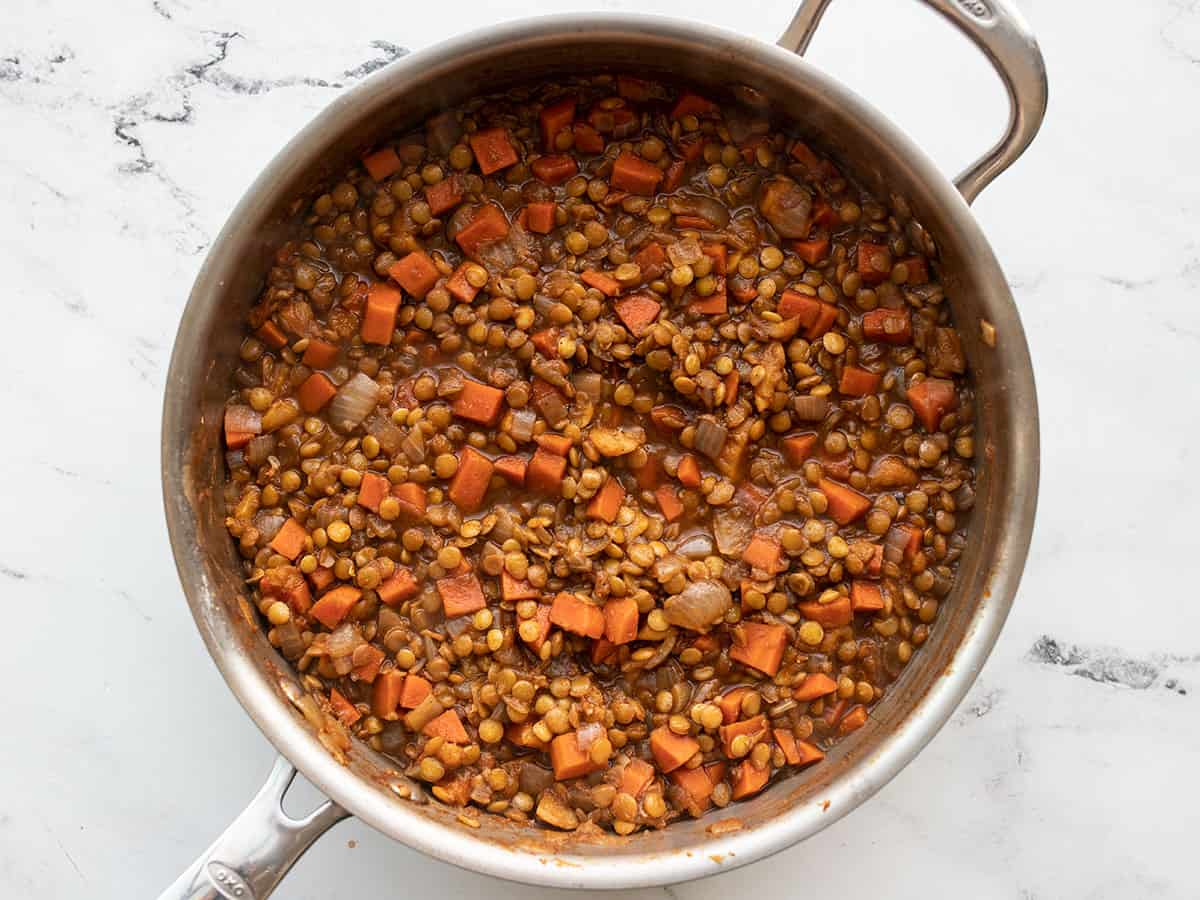 Finished spiced lentils in the skillet