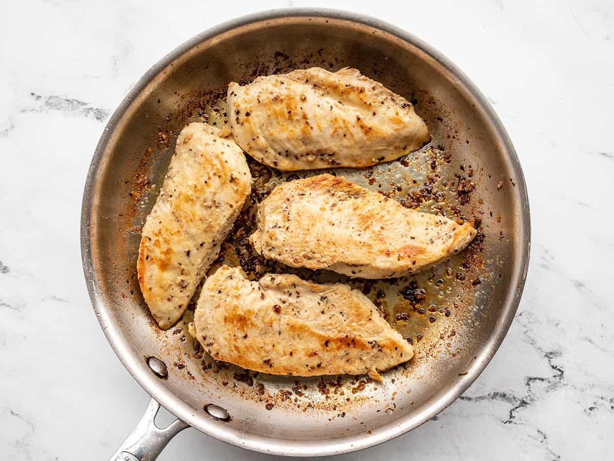 Cooked chicken in the skillet